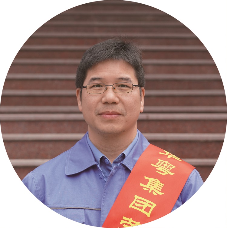 穆智宇_荣获2021年度大江官方(中国)总部集团劳动模范.jpg